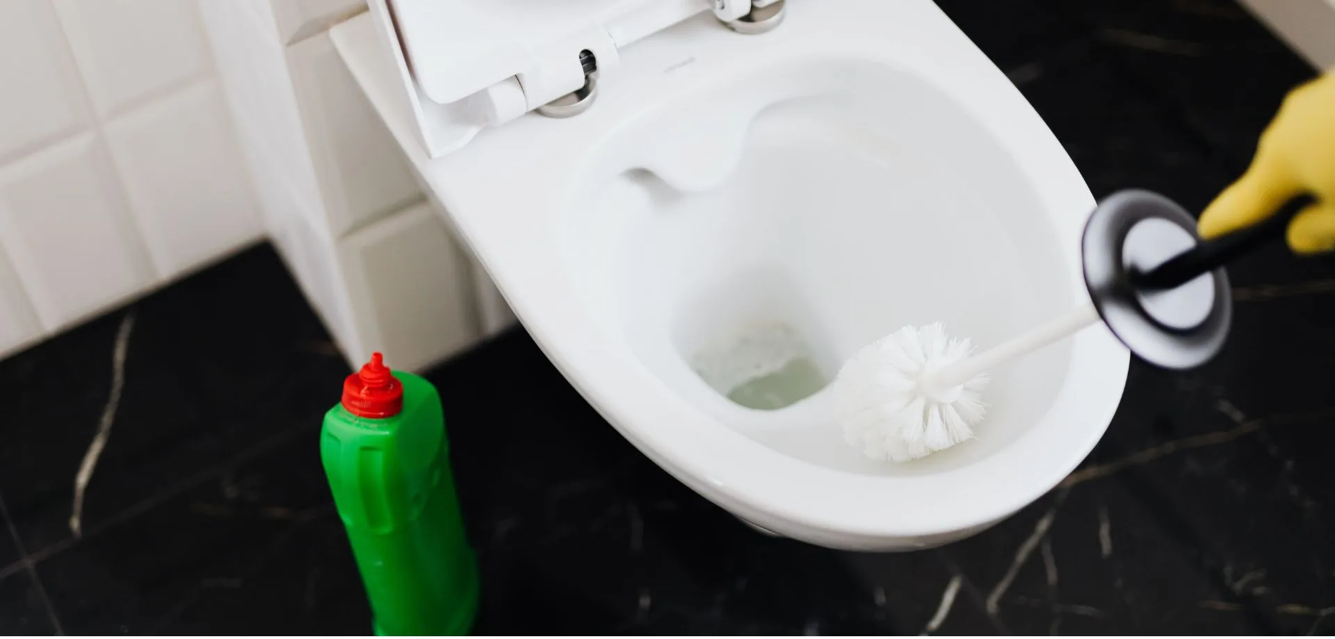 Restroom Cleaning-office